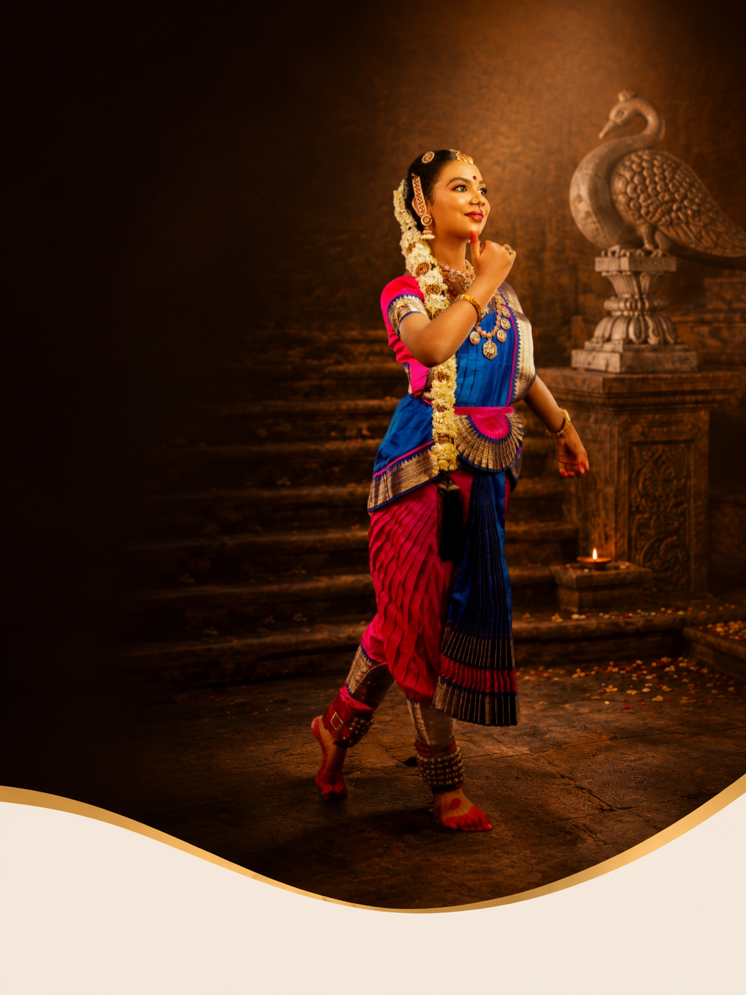 Aishwarya Ashok performing Bharatanatyam
